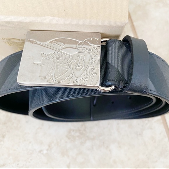 NEW WITH TAGS 100% authentic Burberry Check Belt size 44 - Picture 5 of 9